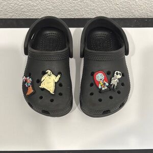 CROCS Black The Nightmare Before Christmas charms.